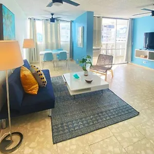 Pool Beachfront 2 Bedroom Condado Holiday home San Juan